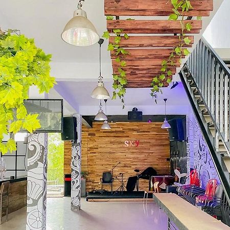 Sky Residence Tomohon Mitra Reddoorz Zewnętrze zdjęcie