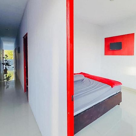 Sky Residence Tomohon Mitra Reddoorz Zewnętrze zdjęcie