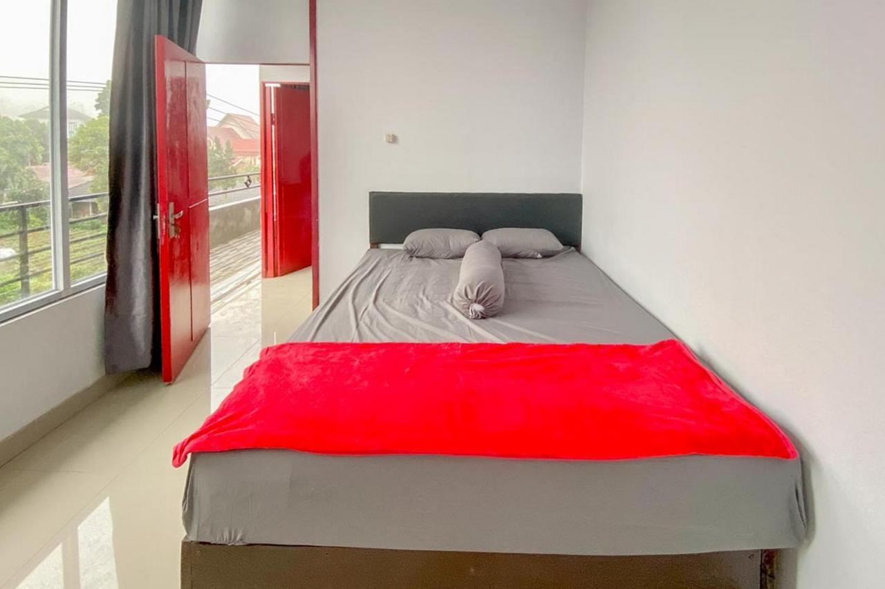 Sky Residence Tomohon Mitra Reddoorz Zewnętrze zdjęcie