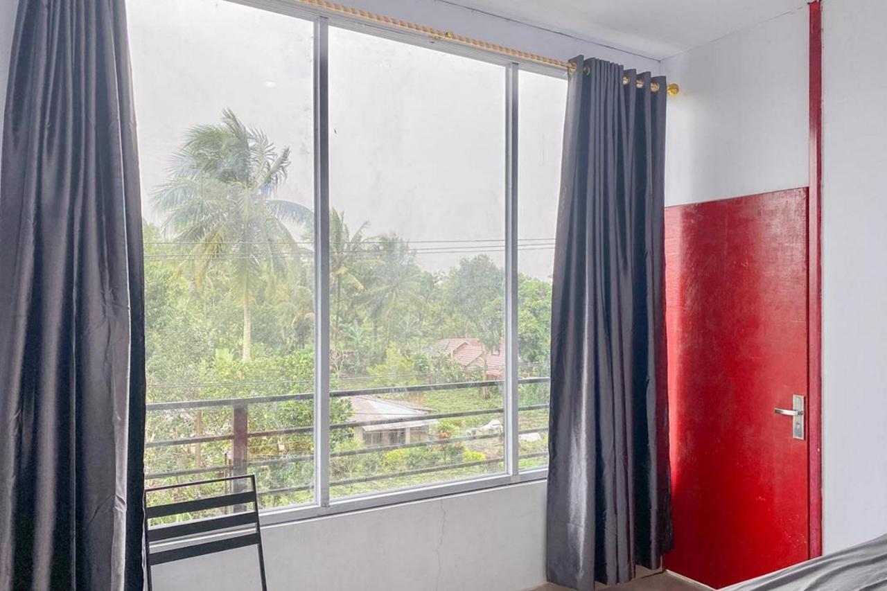 Sky Residence Tomohon Mitra Reddoorz Zewnętrze zdjęcie